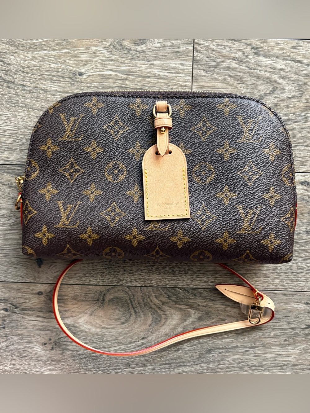 Louis Vuitton Tag Me Pouch